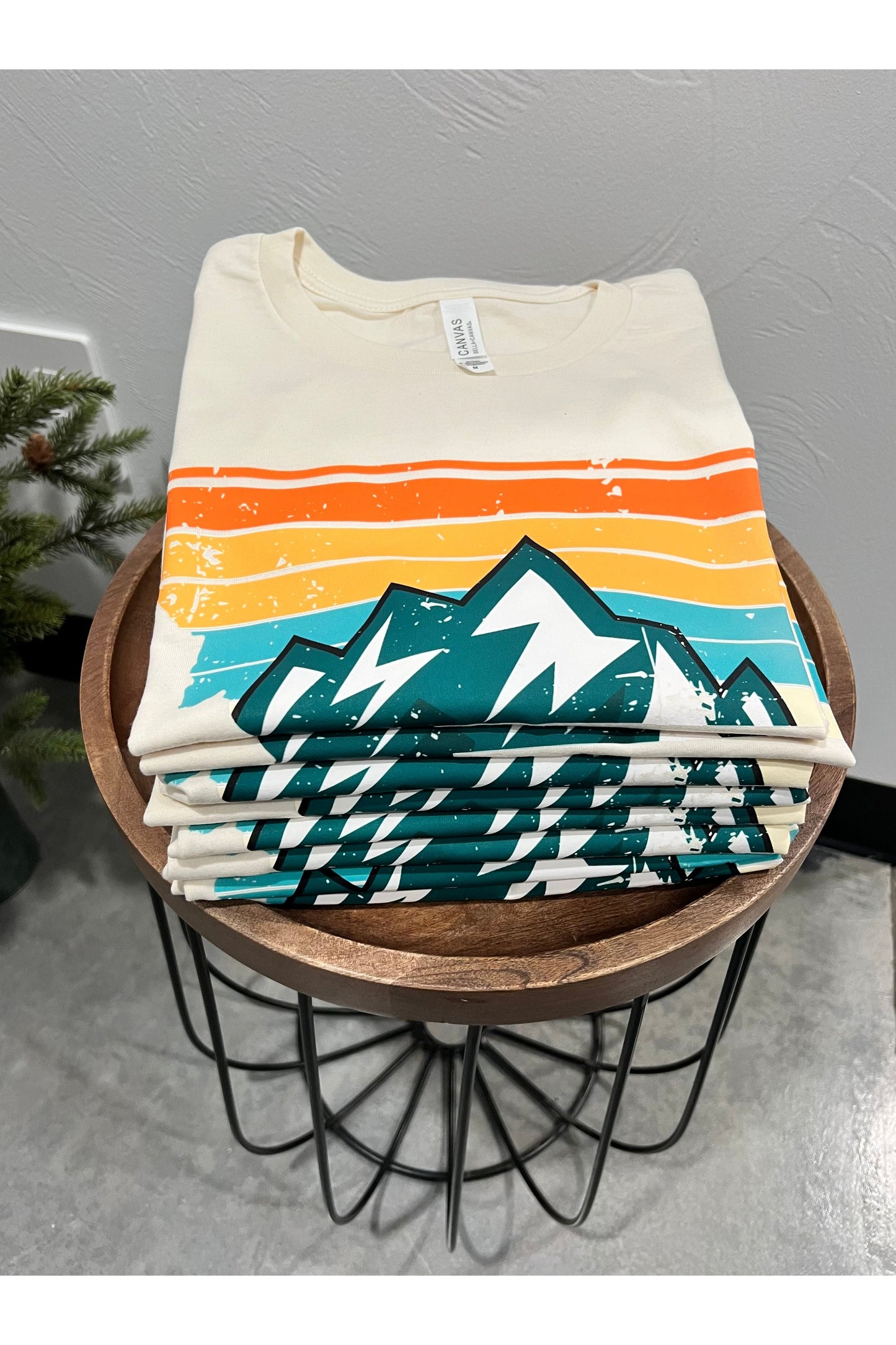 Retro Vintage Montana Tee/Crewneck/Hoodie